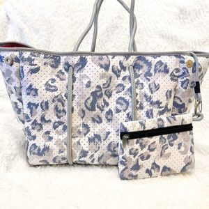 TRENDING | Lady Lilac Neoprene Tote